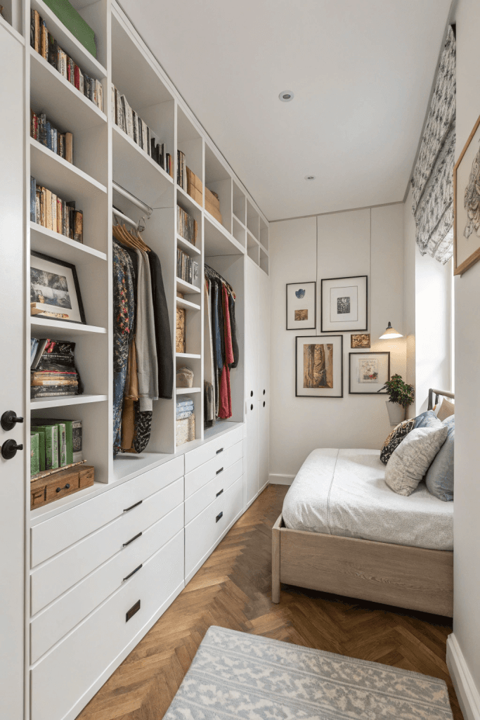 24 Creative Small Bedroom Ideas